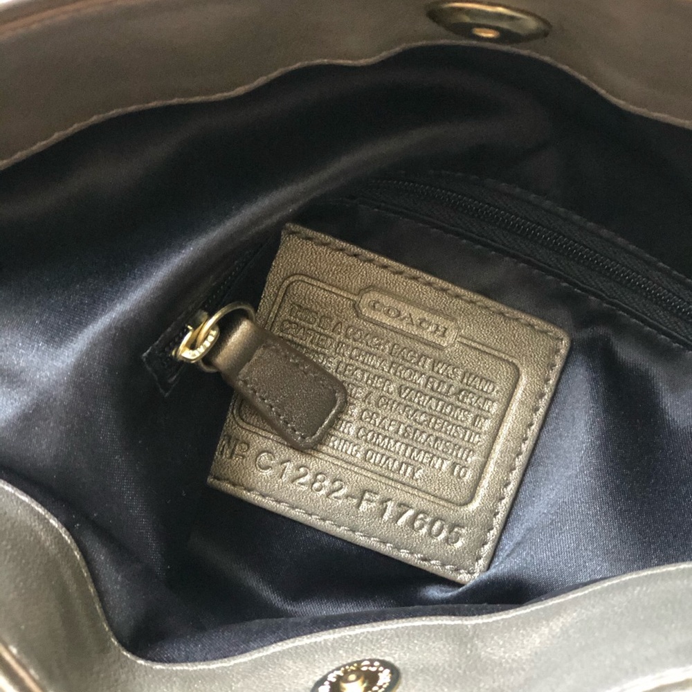 Coach gold metallic crossbody - Picture 5 of 11